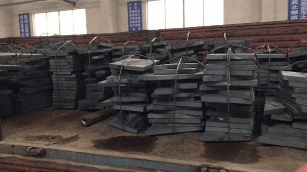 日本客戶料倉(cāng)襯板成功發(fā)貨