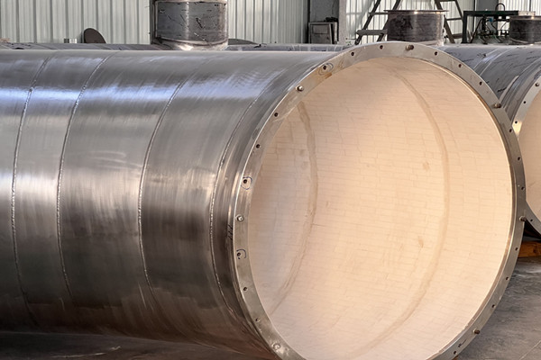 不銹鋼內(nèi)襯陶瓷管件適用哪種行業(yè)？